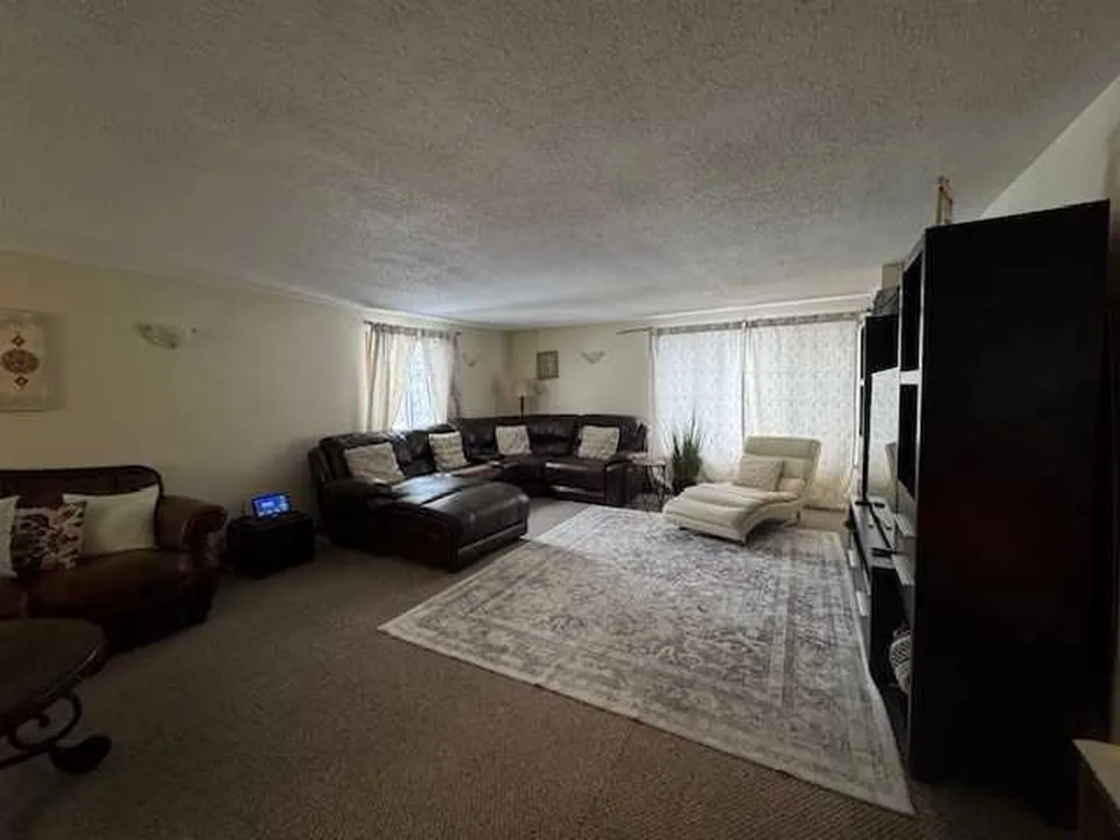 17414 Highway 748 N Rural Yellowhead County AB T7E 3N7