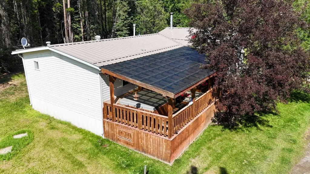 17414 Highway 748 N Rural Yellowhead County AB T7E 3N7