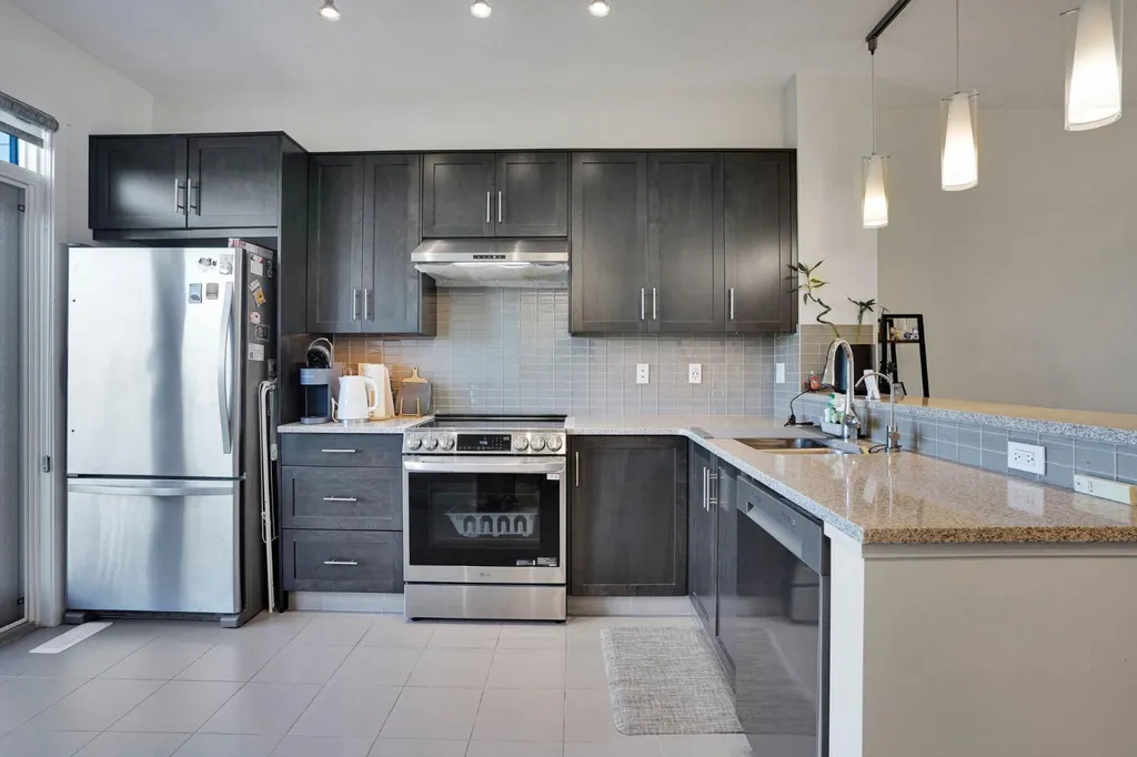 515 Nolanfield Villas NW Calgary AB T3R0T9