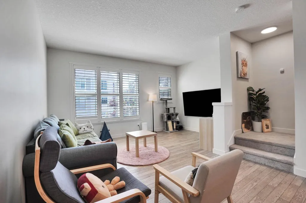 515 Nolanfield Villas NW Calgary AB T3R0T9