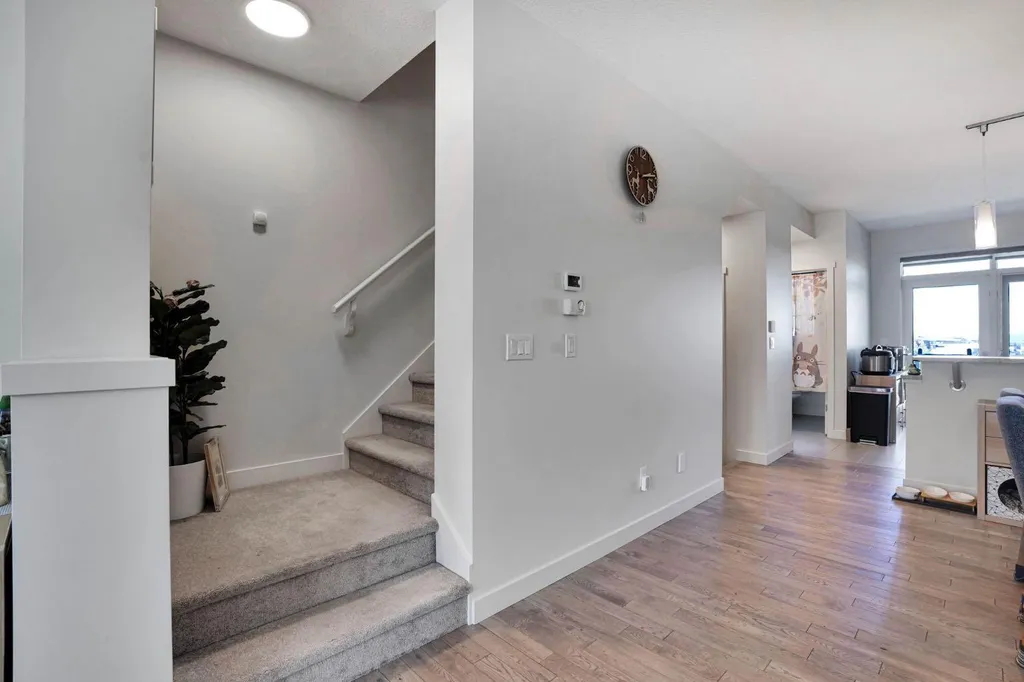 515 Nolanfield Villas NW Calgary AB T3R0T9