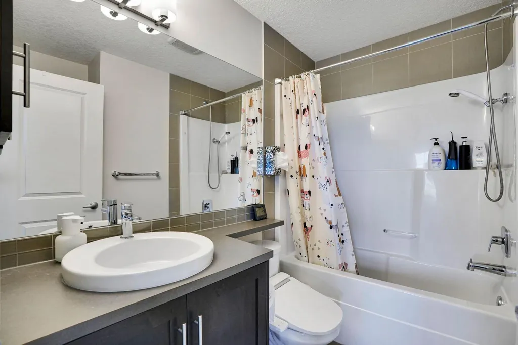 515 Nolanfield Villas NW Calgary AB T3R0T9