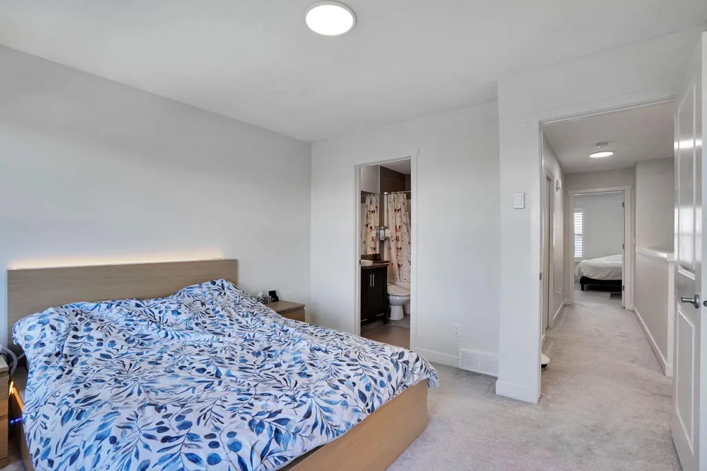 515 Nolanfield Villas NW Calgary AB T3R0T9