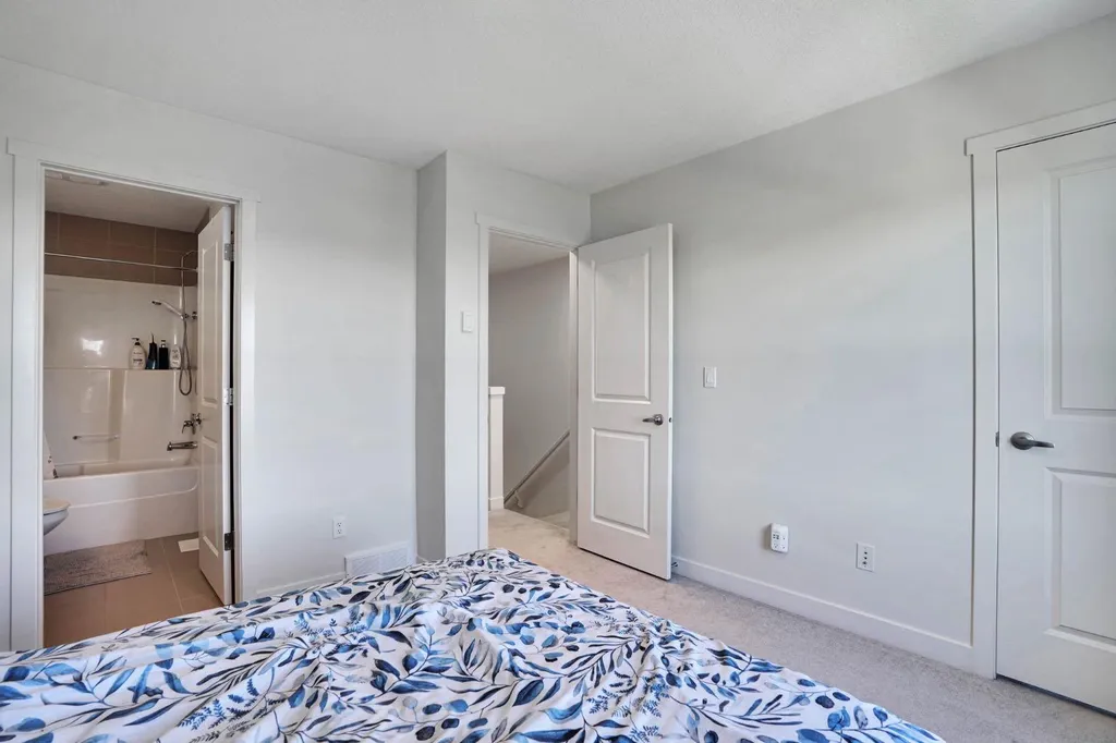 515 Nolanfield Villas NW Calgary AB T3R0T9