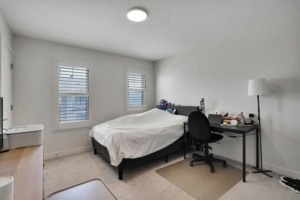 515 Nolanfield Villas NW Calgary AB T3R0T9