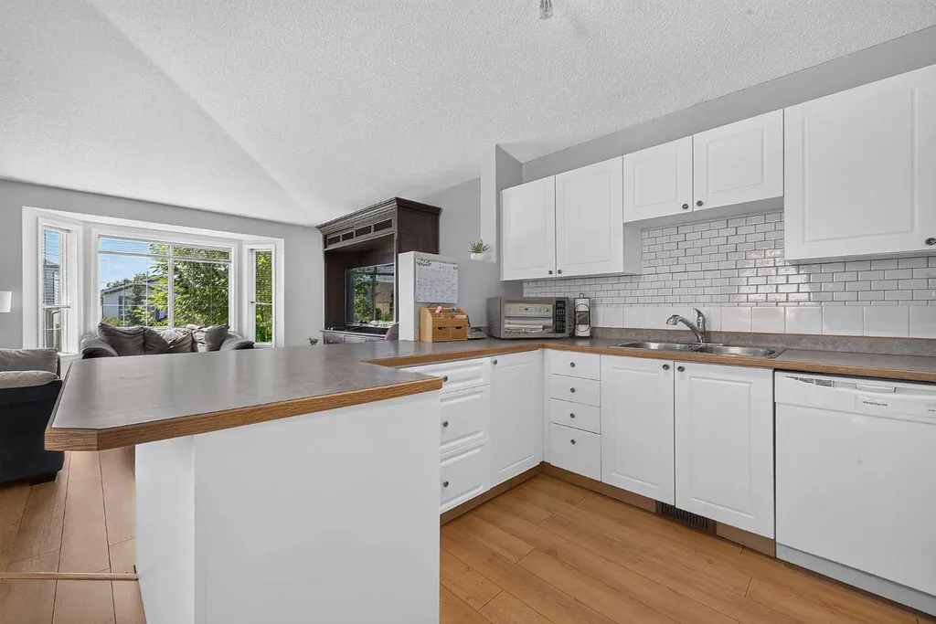 173 Martin Crossing Crescent NE Calgary AB T3J 3T1