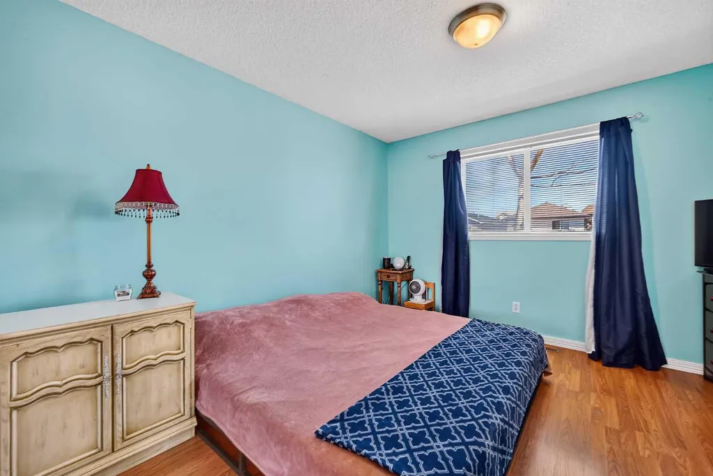 173 Martin Crossing Crescent NE Calgary AB T3J 3T1
