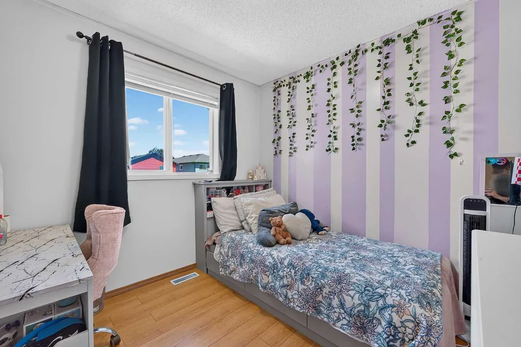 173 Martin Crossing Crescent NE Calgary AB T3J 3T1