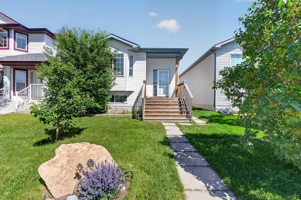 173 Martin Crossing Crescent NE Calgary AB T3J 3T1