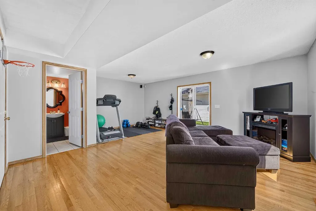 173 Martin Crossing Crescent NE Calgary AB T3J 3T1