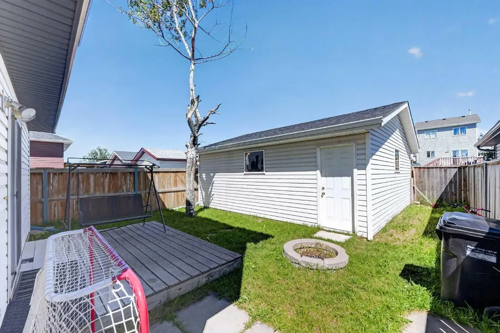 173 Martin Crossing Crescent NE Calgary AB T3J 3T1