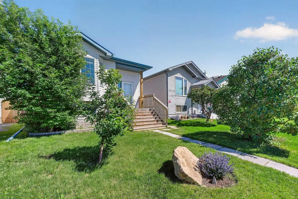 173 Martin Crossing Crescent NE Calgary AB T3J 3T1