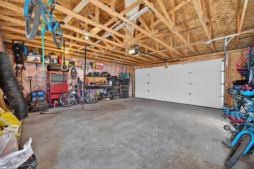 173 Martin Crossing Crescent NE Calgary AB T3J 3T1