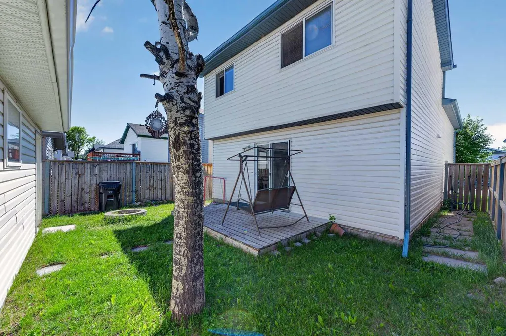 173 Martin Crossing Crescent NE Calgary AB T3J 3T1