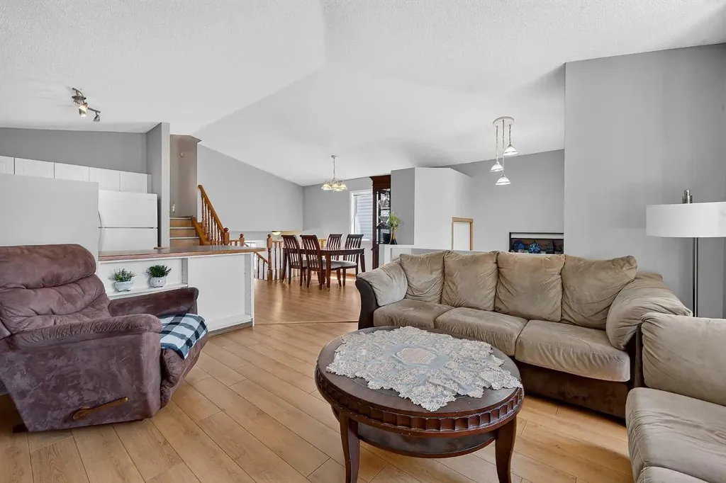 173 Martin Crossing Crescent NE Calgary AB T3J 3T1