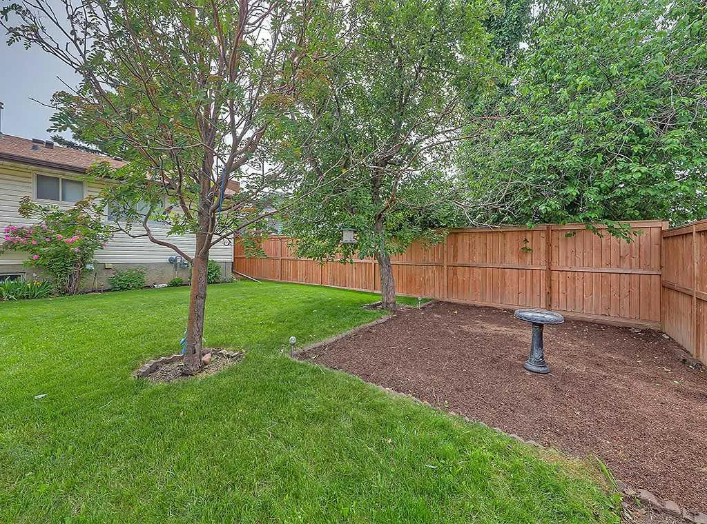 3135 60 Street NE Calgary AB T1Y 2R2