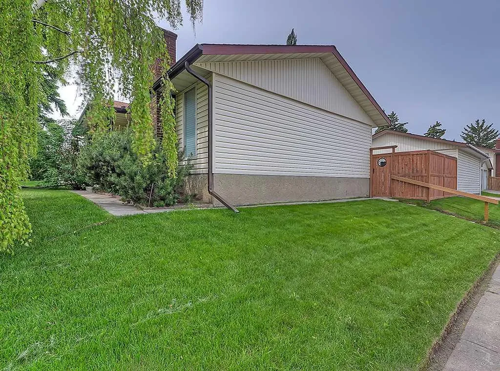 3135 60 Street NE Calgary AB T1Y 2R2