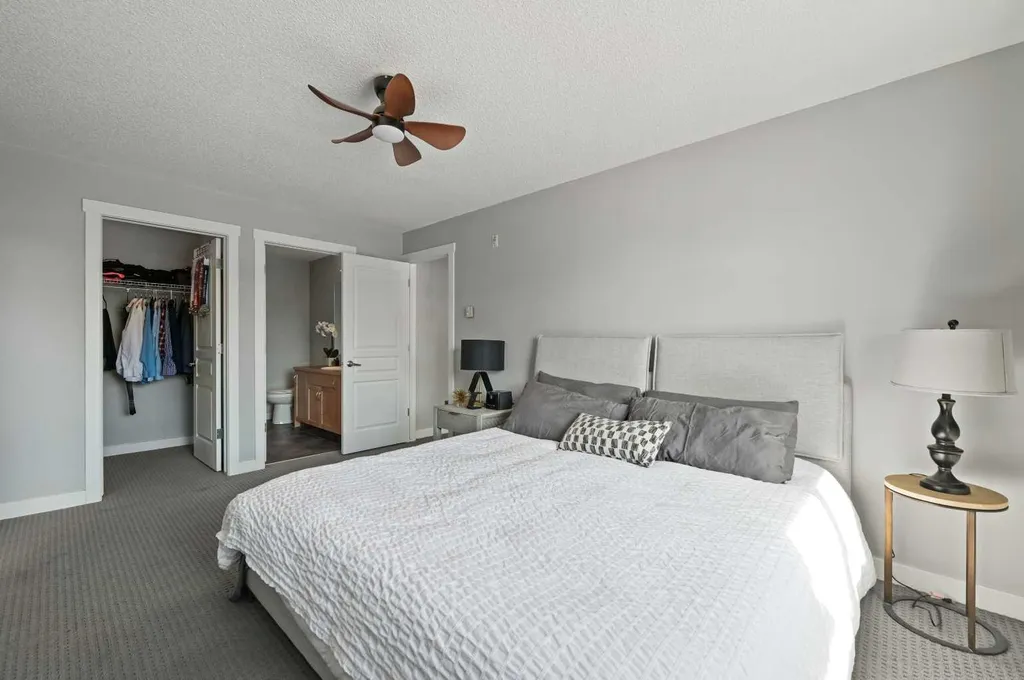 211 Aspen Stone Boulevard SW Calgary AB T3H0K1