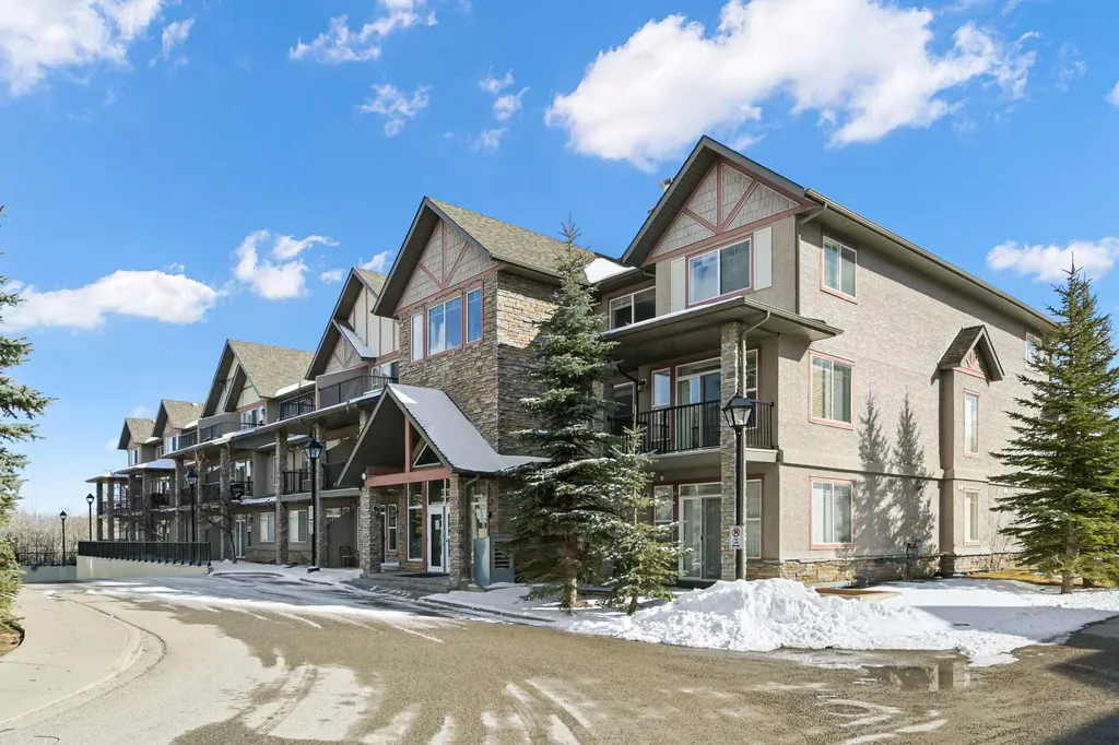 211 Aspen Stone Boulevard SW Calgary AB T3H0K1