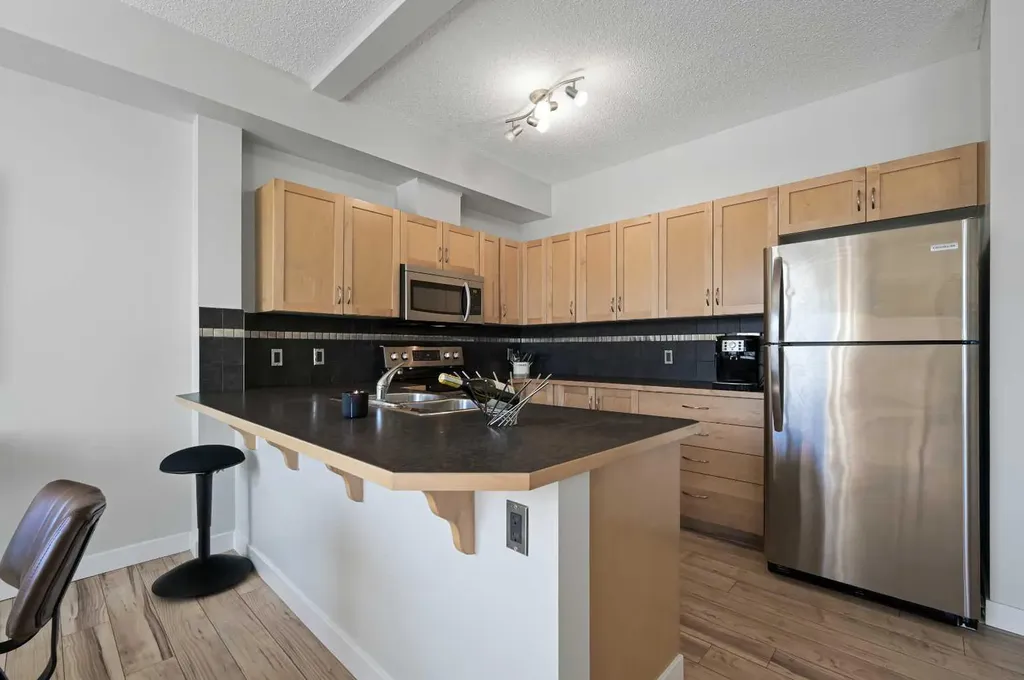 211 Aspen Stone Boulevard SW Calgary AB T3H0K1