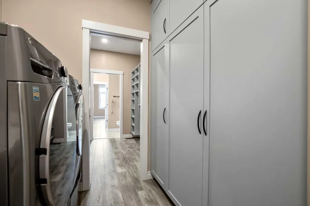 1912 High Park Circle NW High River AB T1V 0E7