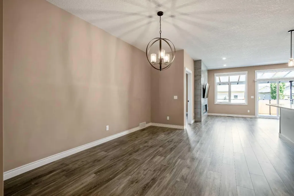 1912 High Park Circle NW High River AB T1V 0E7