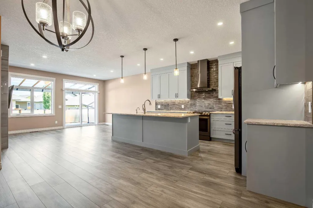 1912 High Park Circle NW High River AB T1V 0E7