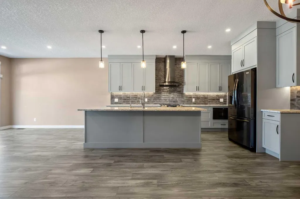 1912 High Park Circle NW High River AB T1V 0E7