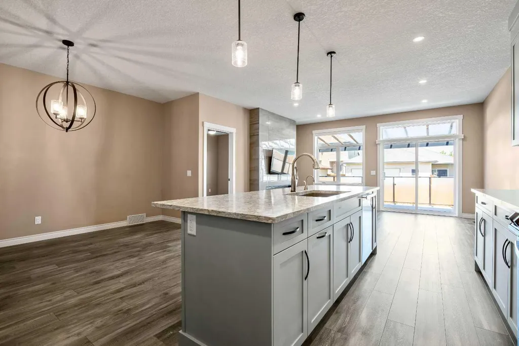 1912 High Park Circle NW High River AB T1V 0E7