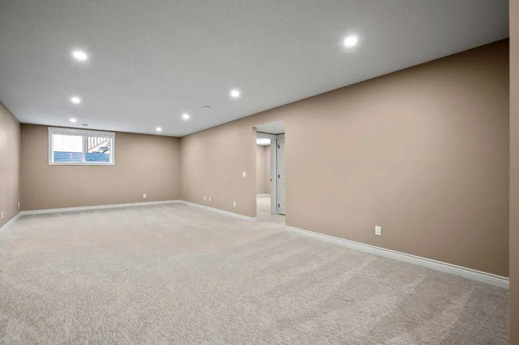 1912 High Park Circle NW High River AB T1V 0E7