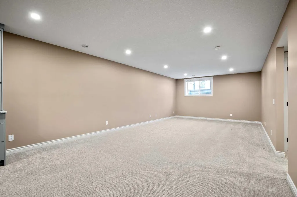 1912 High Park Circle NW High River AB T1V 0E7