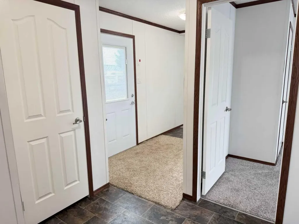 9905 103 Avenue Clairmont AB T0H 0W0