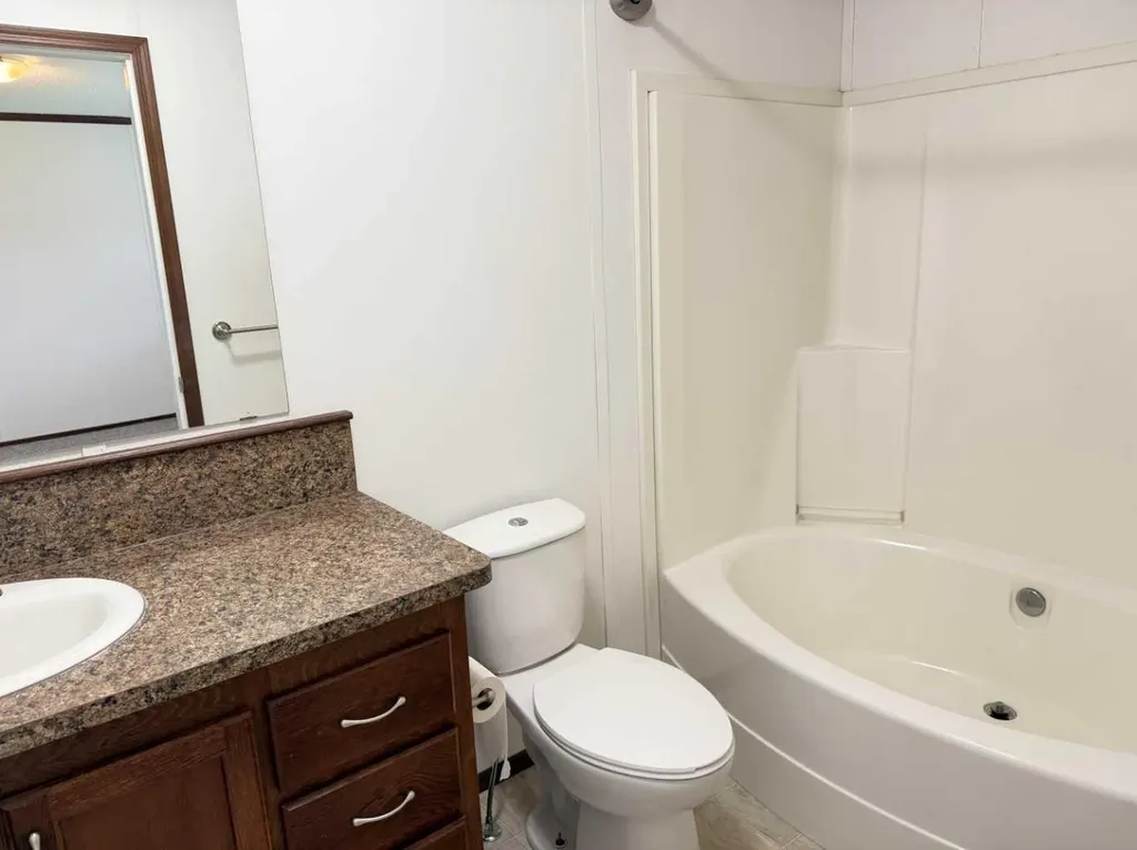 9905 103 Avenue Clairmont AB T0H 0W0