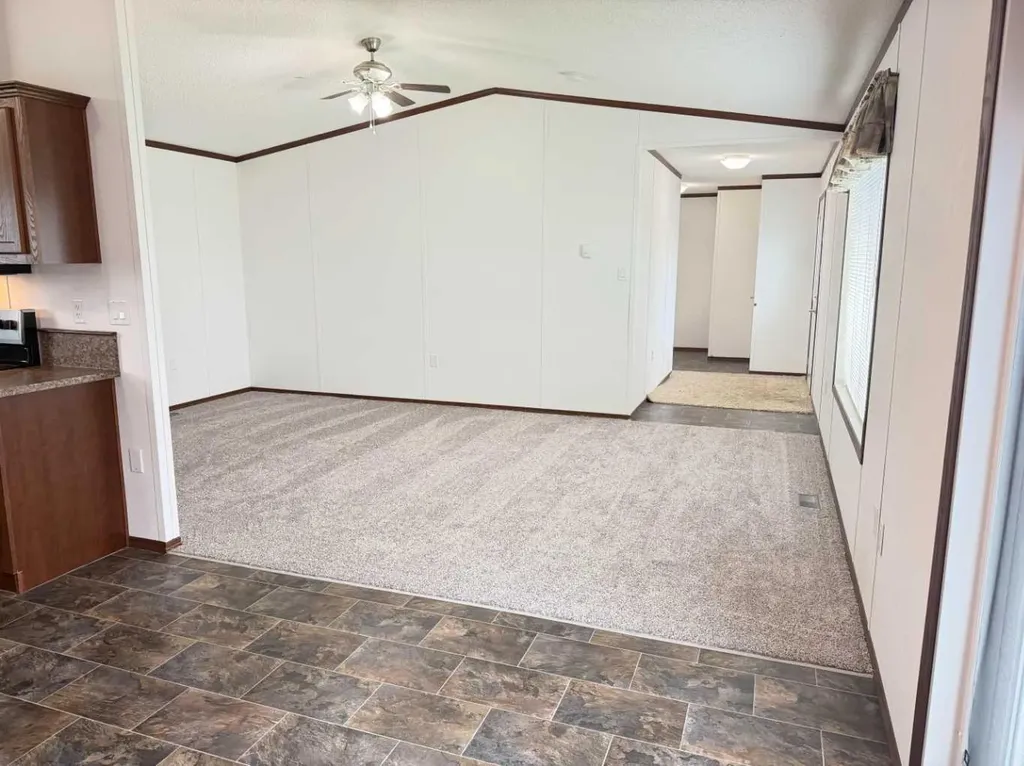 9905 103 Avenue Clairmont AB T0H 0W0