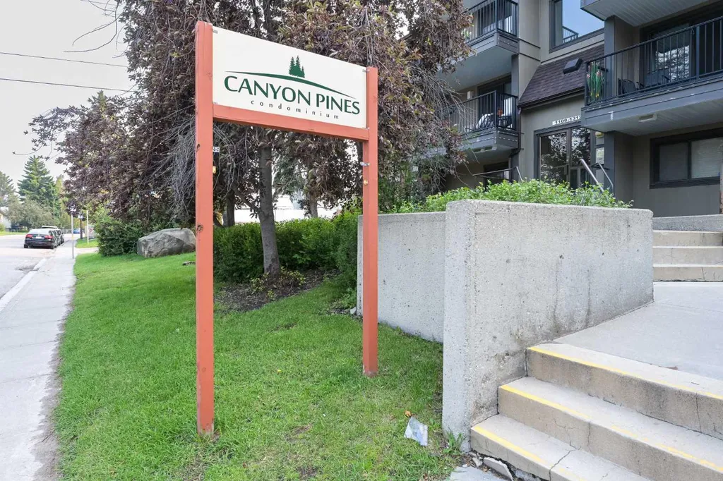 13045 6 Street SW Calgary AB T2W5H1