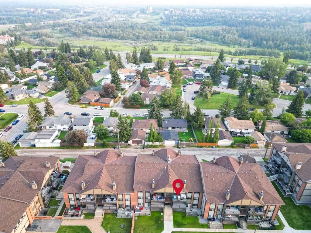 13045 6 Street SW Calgary AB T2W5H1