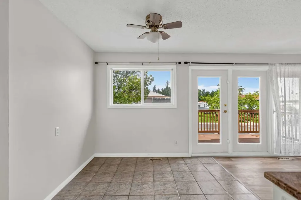 321 Ross Haven Drive Fort Mcmurray AB T9H 3P2