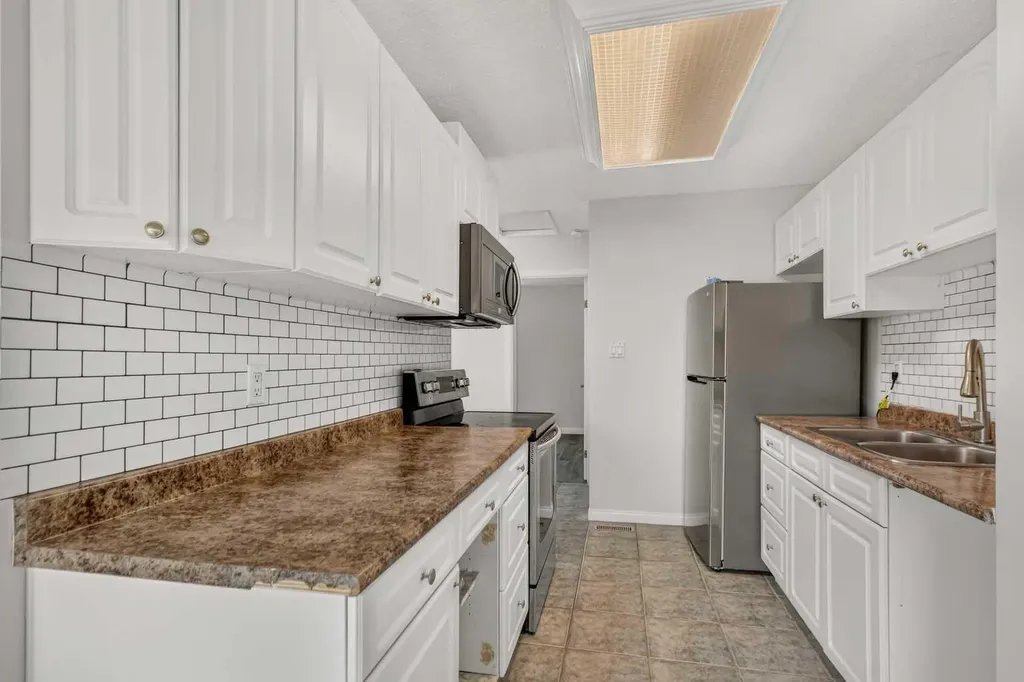 321 Ross Haven Drive Fort Mcmurray AB T9H 3P2