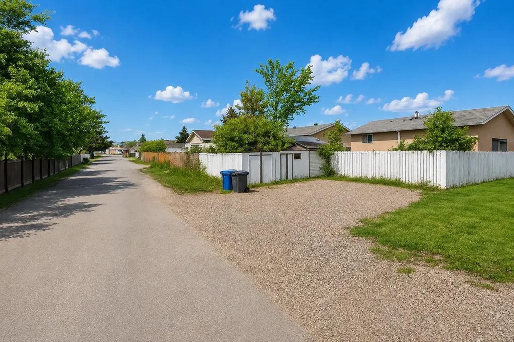 321 Ross Haven Drive Fort Mcmurray AB T9H 3P2