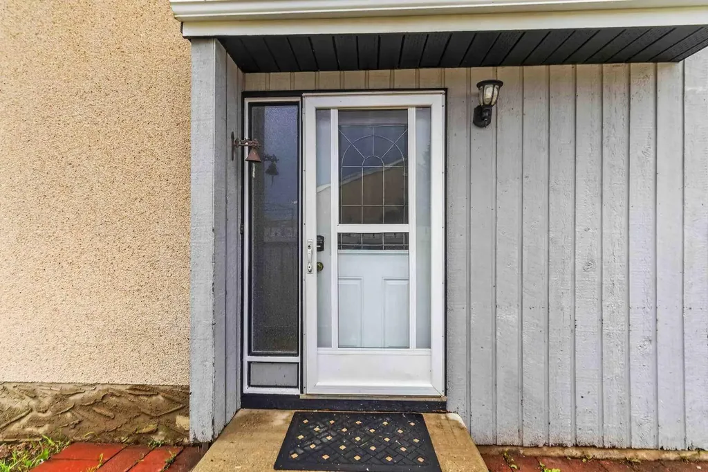 321 Ross Haven Drive Fort Mcmurray AB T9H 3P2