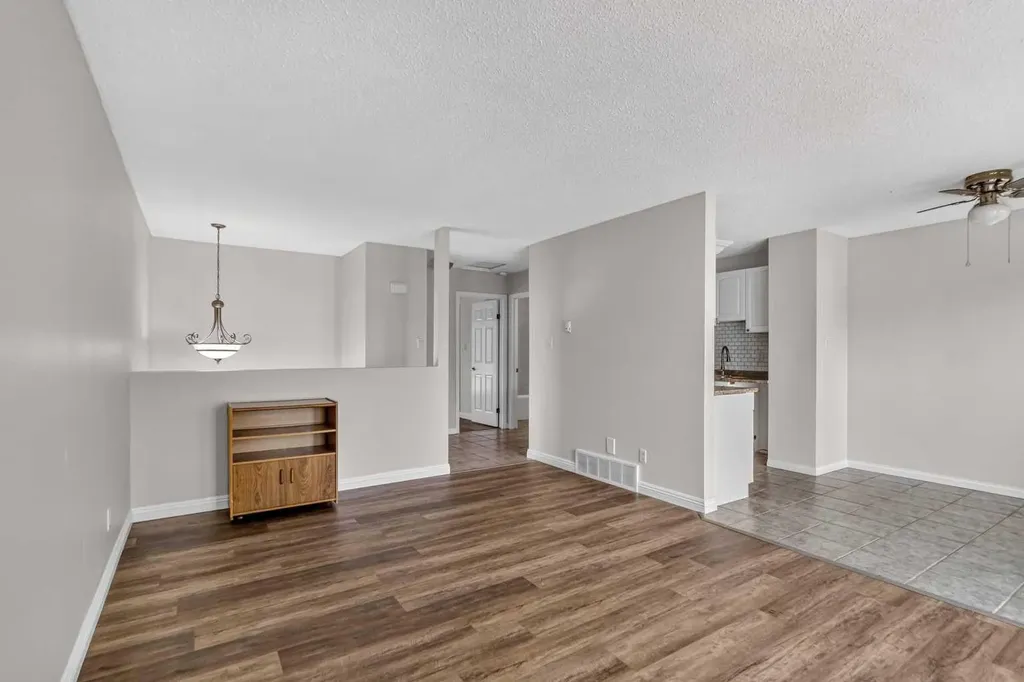321 Ross Haven Drive Fort Mcmurray AB T9H 3P2