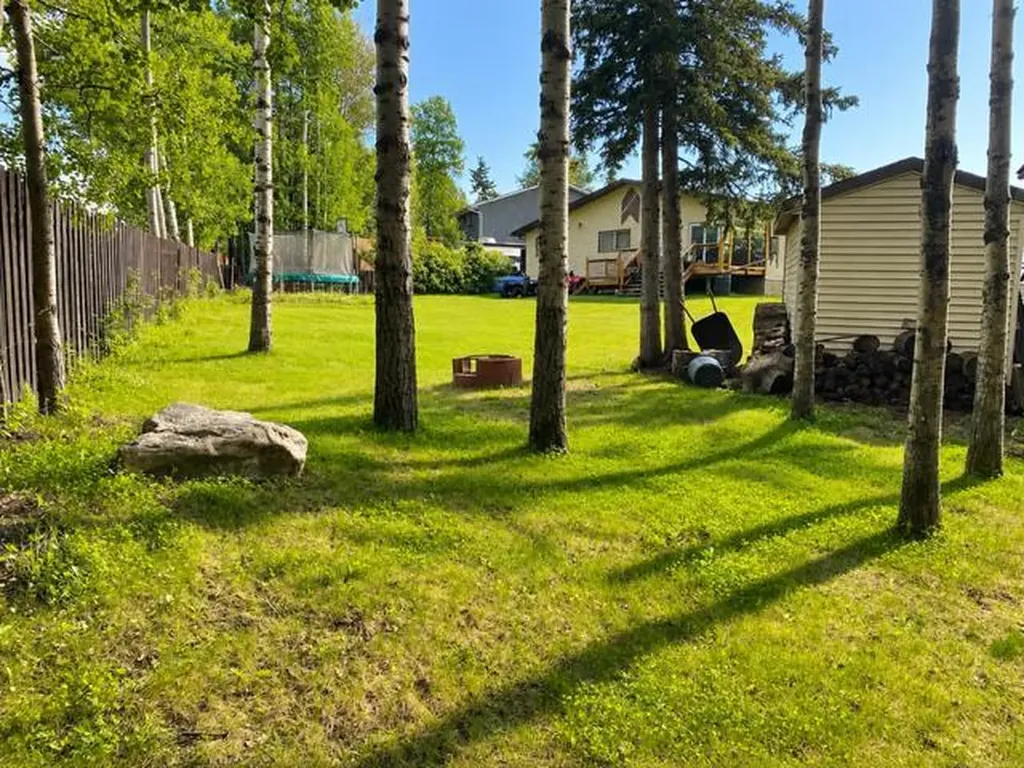 146 Fuller Place Hinton AB T7V 1K3