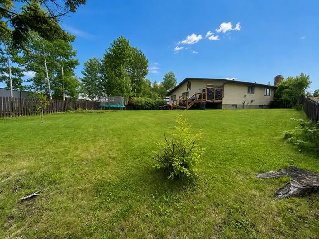 146 Fuller Place Hinton AB T7V 1K3