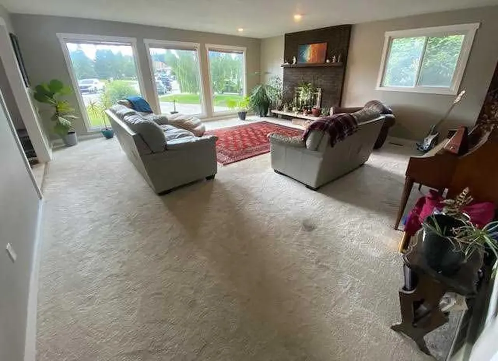 146 Fuller Place Hinton AB T7V 1K3