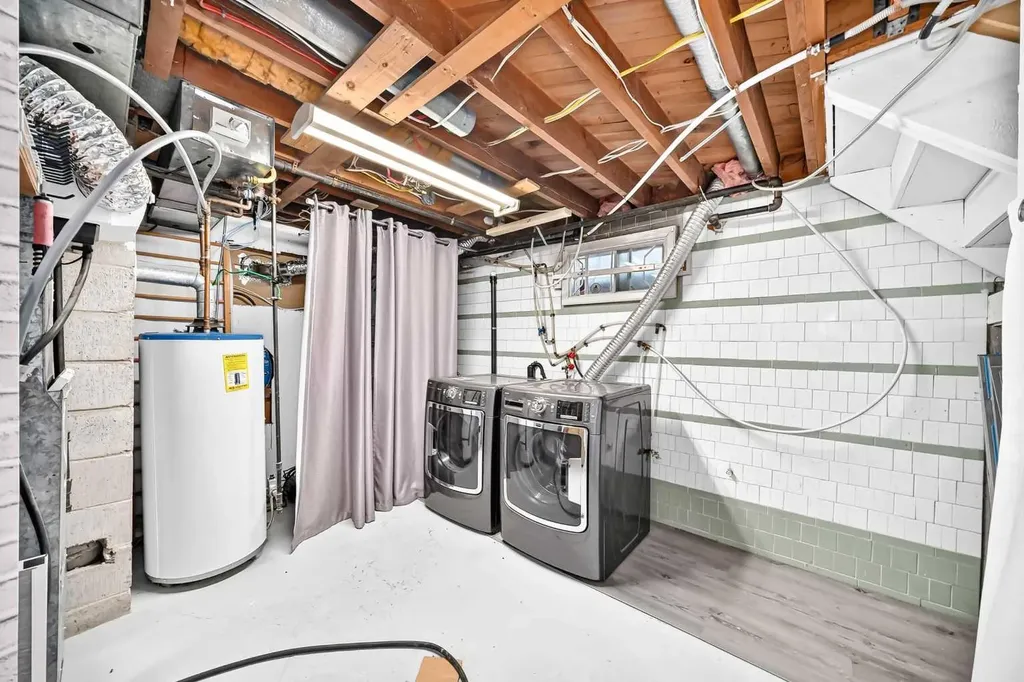 4832 Worcester Drive SW Calgary AB T3C3L6