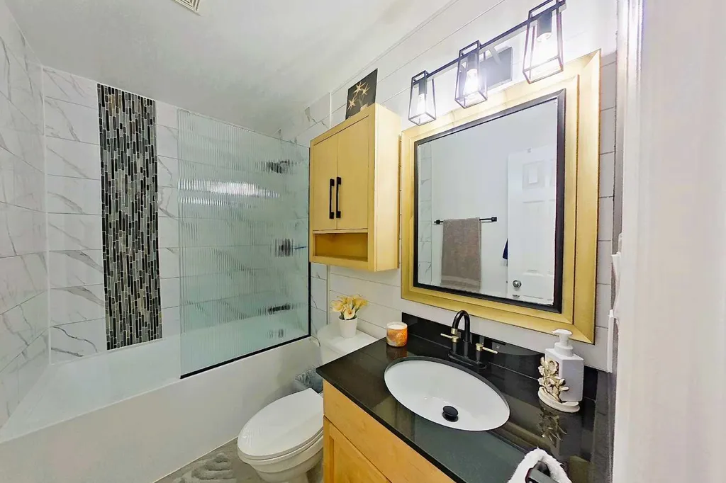 125 10 Street Canyon Creek AB T0G 0M0