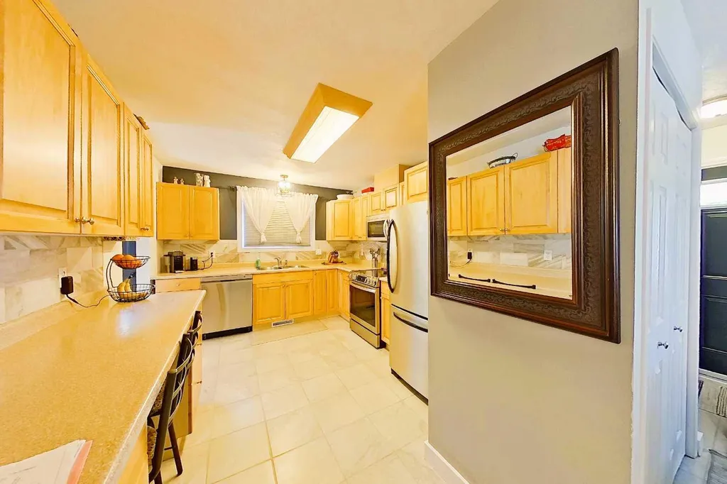 125 10 Street Canyon Creek AB T0G 0M0