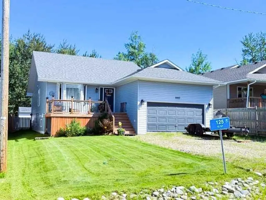 125 10 Street Canyon Creek AB T0G 0M0