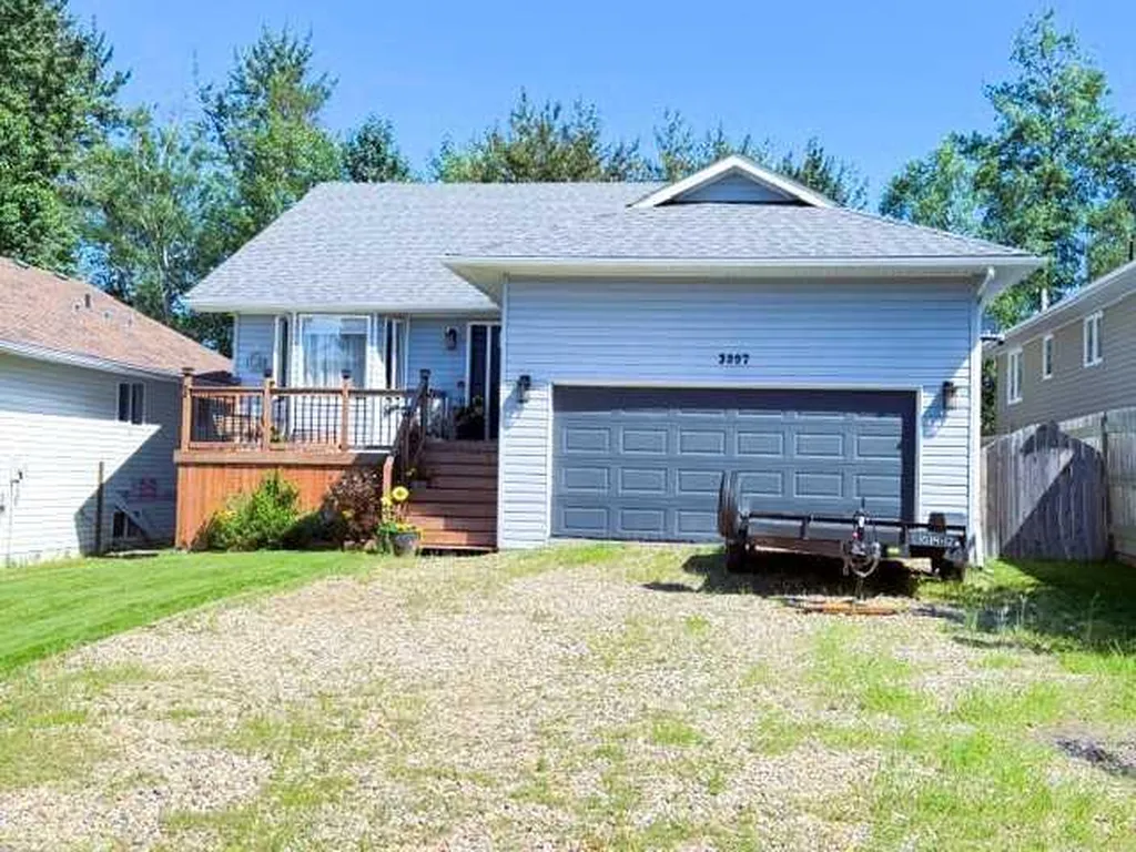 125 10 Street Canyon Creek AB T0G 0M0