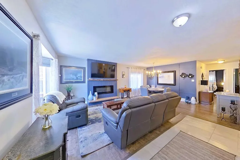 125 10 Street Canyon Creek AB T0G 0M0